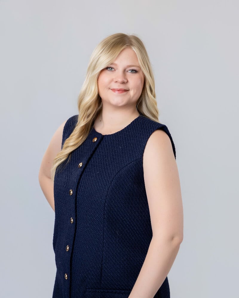 Caroline Register (profile photo 01)