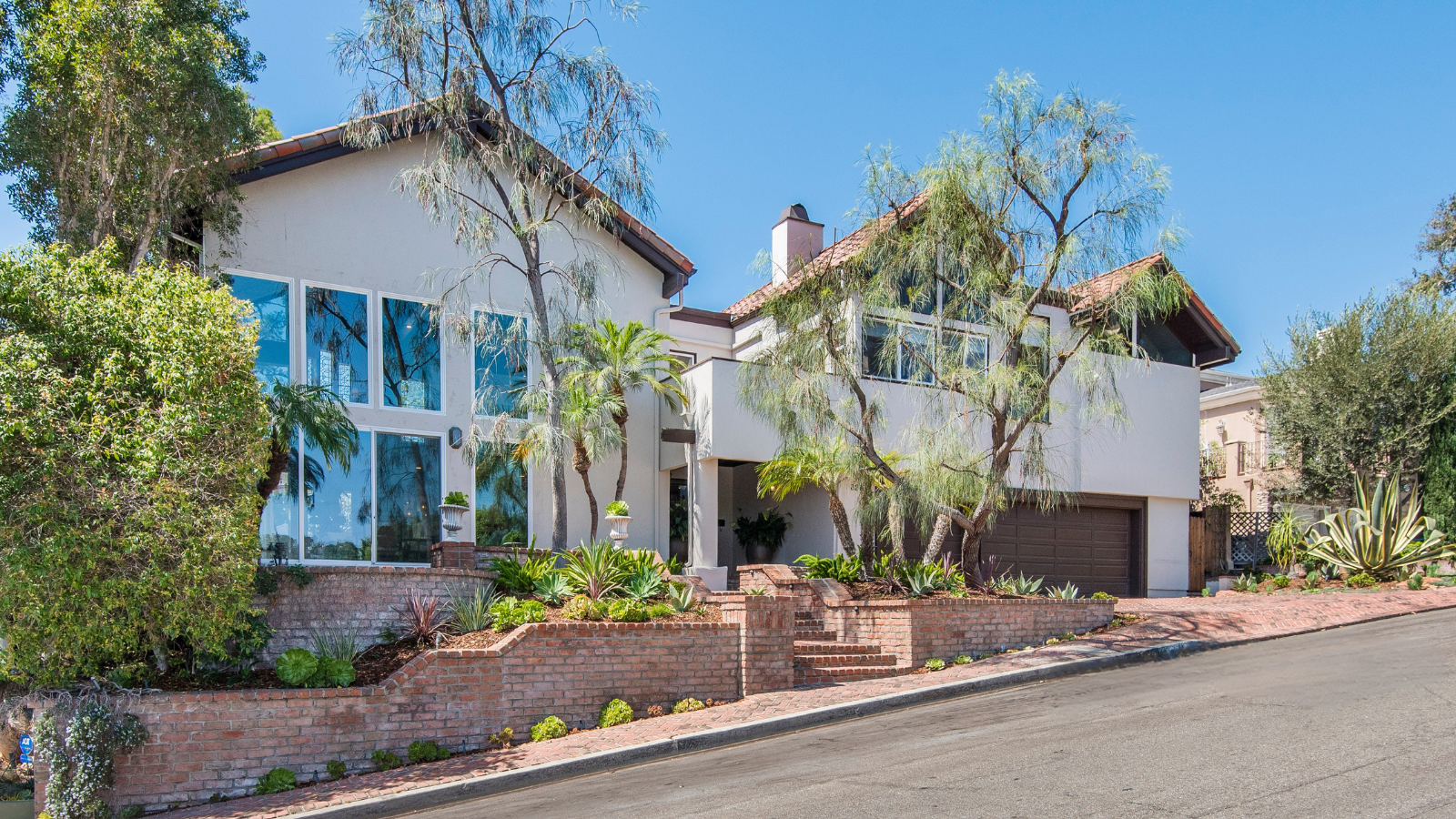 Manhattan Beach Hill Section