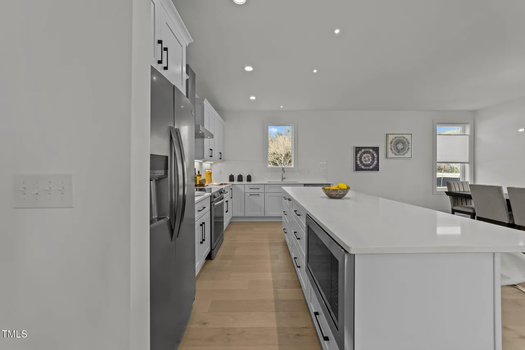 a26748bda349faa2398ee2377c0e2634l-m1489262669rd-w1280_h960