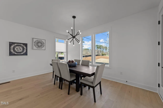 a26748bda349faa2398ee2377c0e2634l-m2013647190rd-w1280_h960