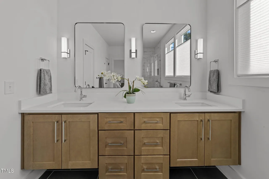 a26748bda349faa2398ee2377c0e2634l-m3749550435rd-w1280_h960