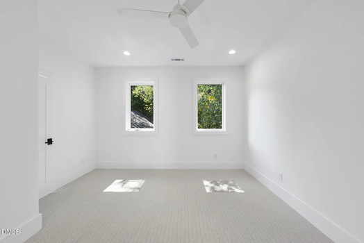 6141c4eb34874c3229cad2baf367ecefl-m3651521442rd-w1280_h960