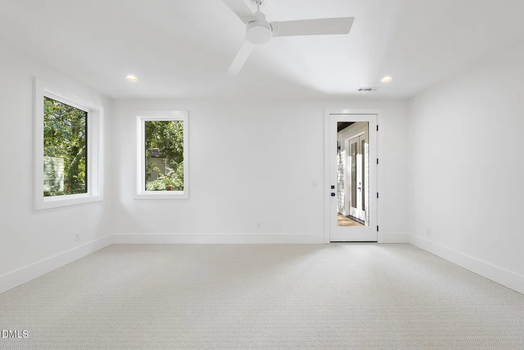 6141c4eb34874c3229cad2baf367ecefl-m681223196rd-w1280_h960