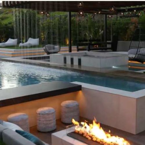 Why Resort-Style Backyards Are Driving Luxury Home Demand