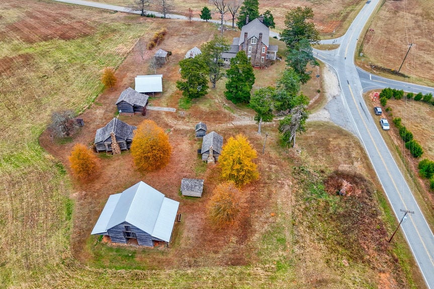 163 Old Buncombe Road-14