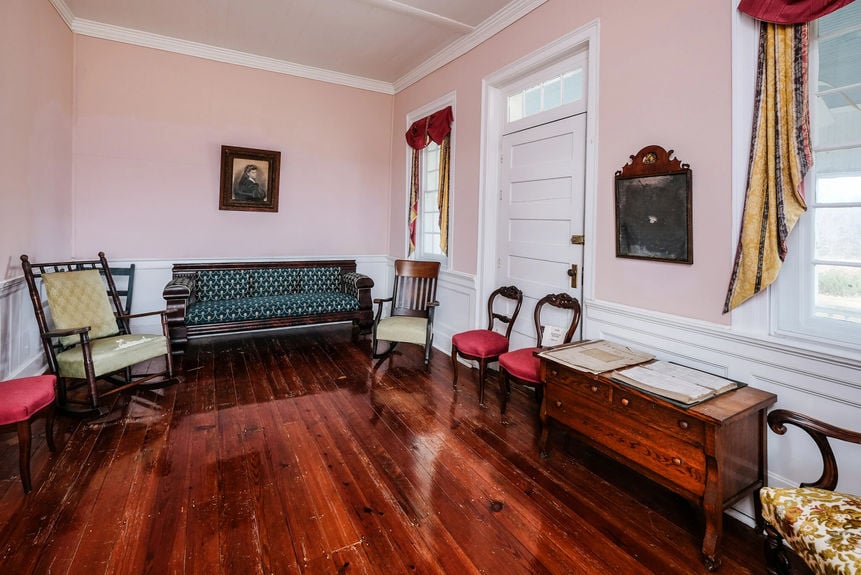 163 Old Buncombe Road-32