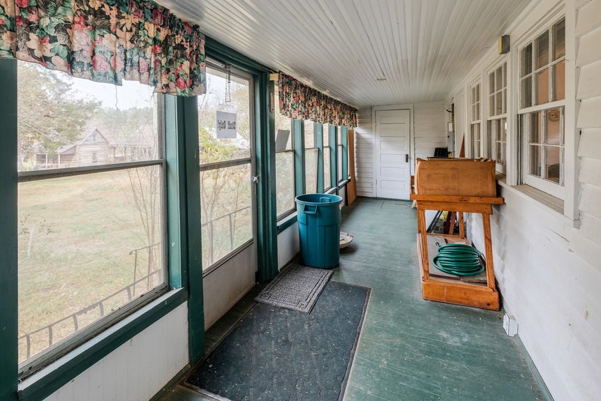 163 Old Buncombe Road-45