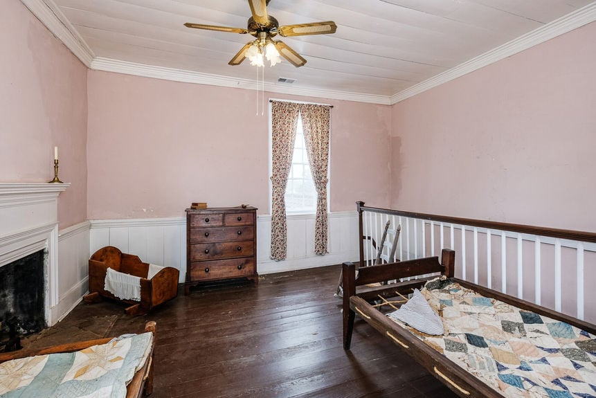 163 Old Buncombe Road-66