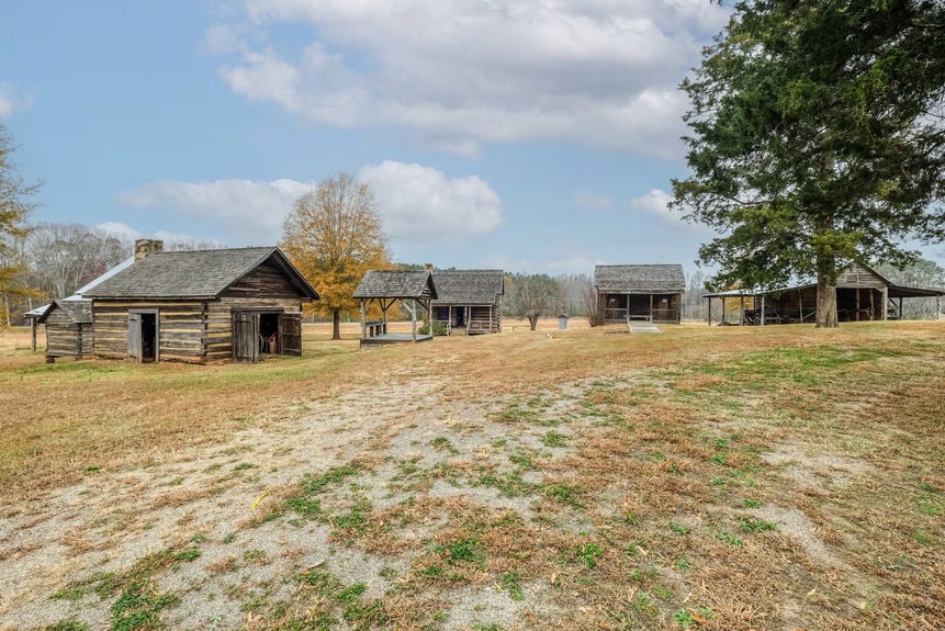 163 Old Buncombe Road-70