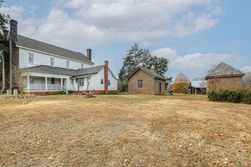 163 Old Buncombe Road-72