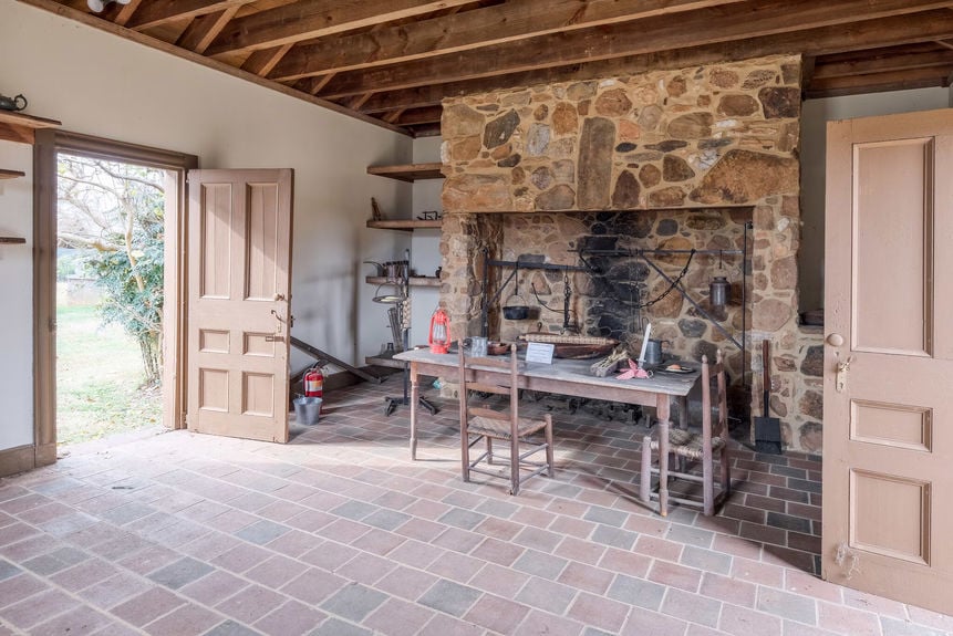 163 Old Buncombe Road-76