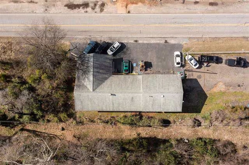 250 Cedar Springs Ave_-12