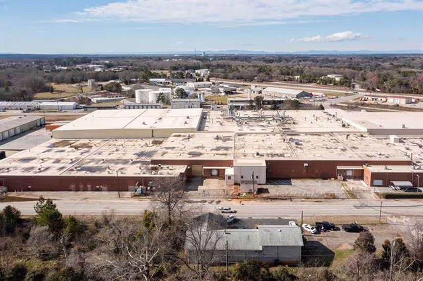 250 Cedar Springs Ave_-16