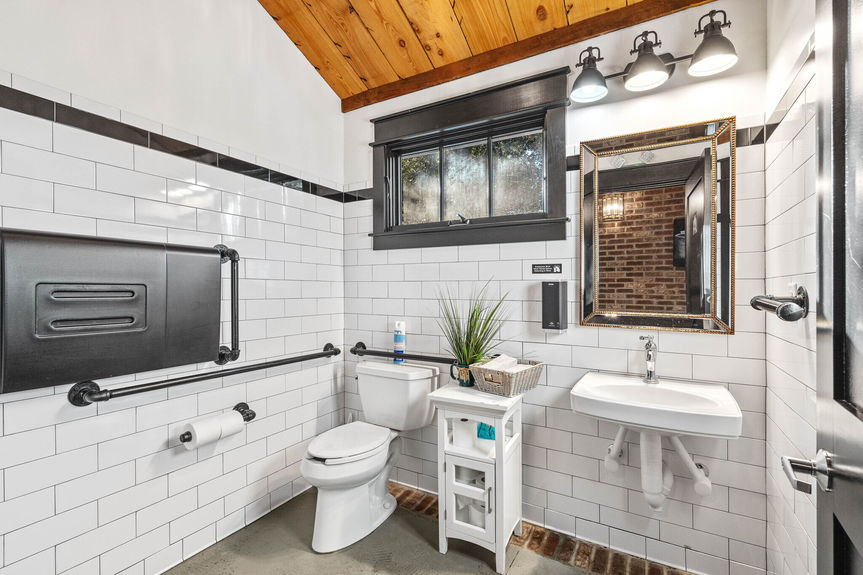 8026 E Main Steet--15