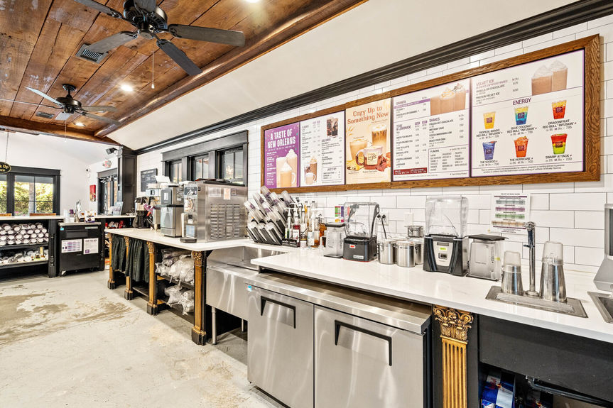 8026 E Main Steet--33