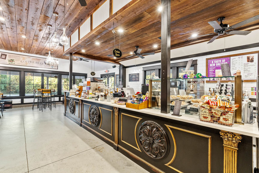 8026 E Main Steet--38