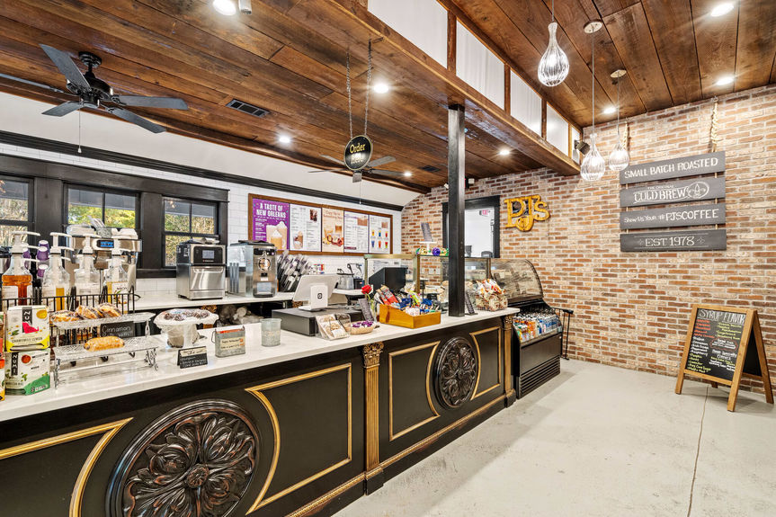 8026 E Main Steet--41