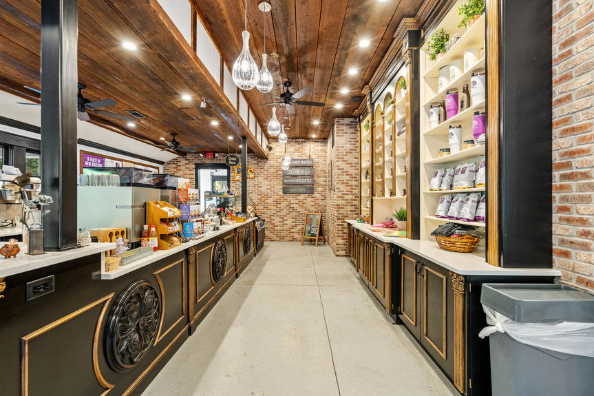 8026 E Main Steet--45