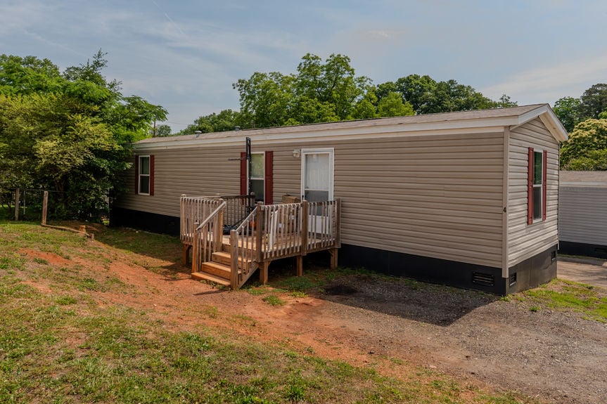 923 W Lee Road MLS-3