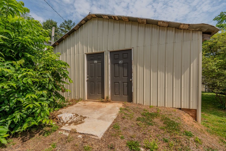 923 W Lee Road MLS-4