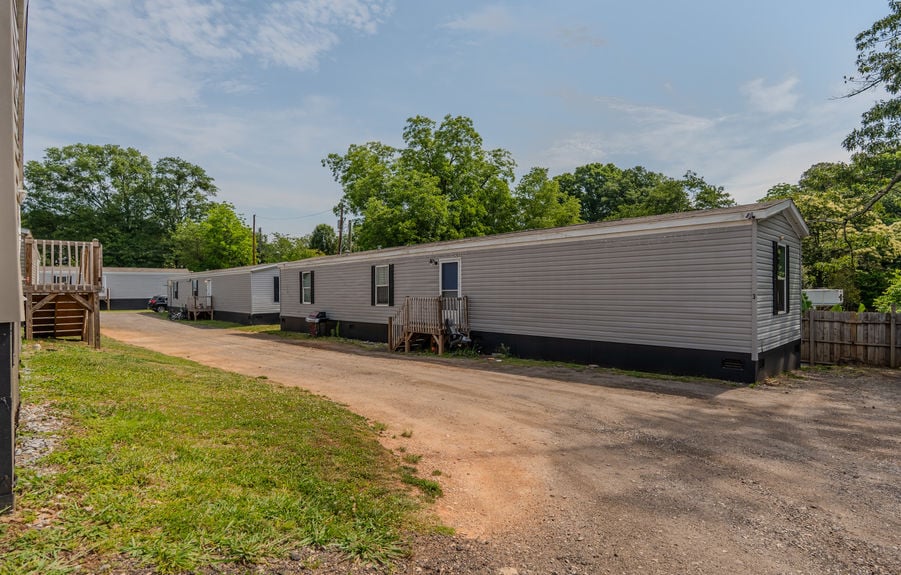 923 W Lee Road MLS-6