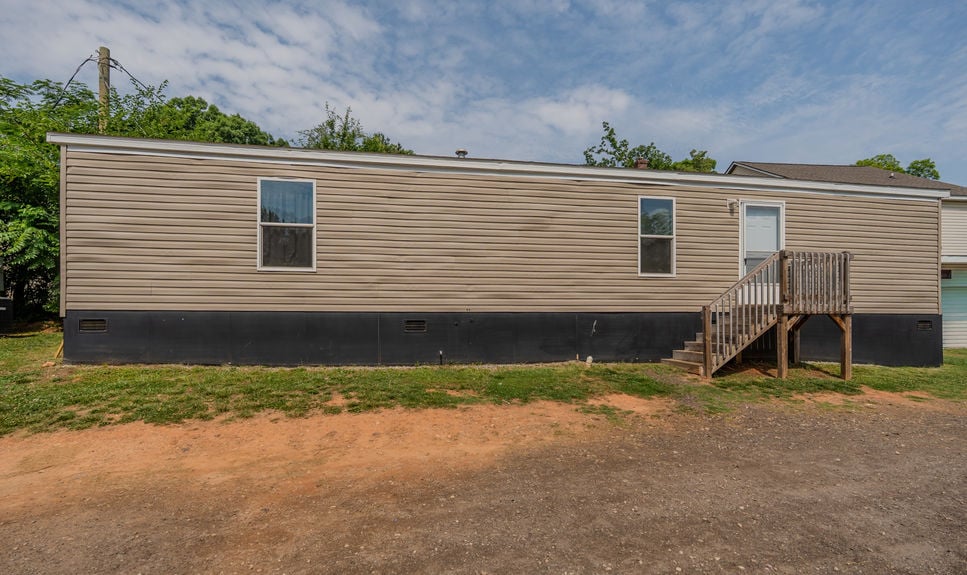 923 W Lee Road MLS-9
