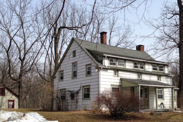 FRONT-COTTAGE-CROPPED-600x400
