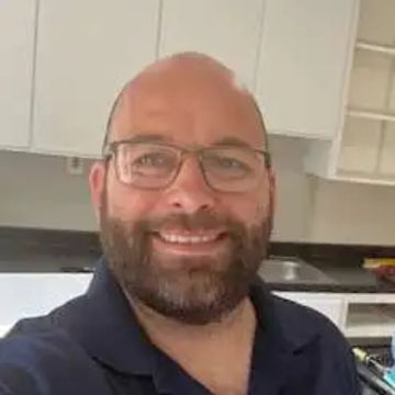 Alex Ferro