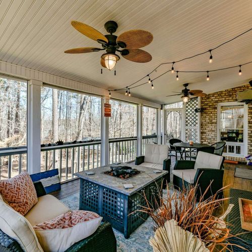 The Davidson Colonial House