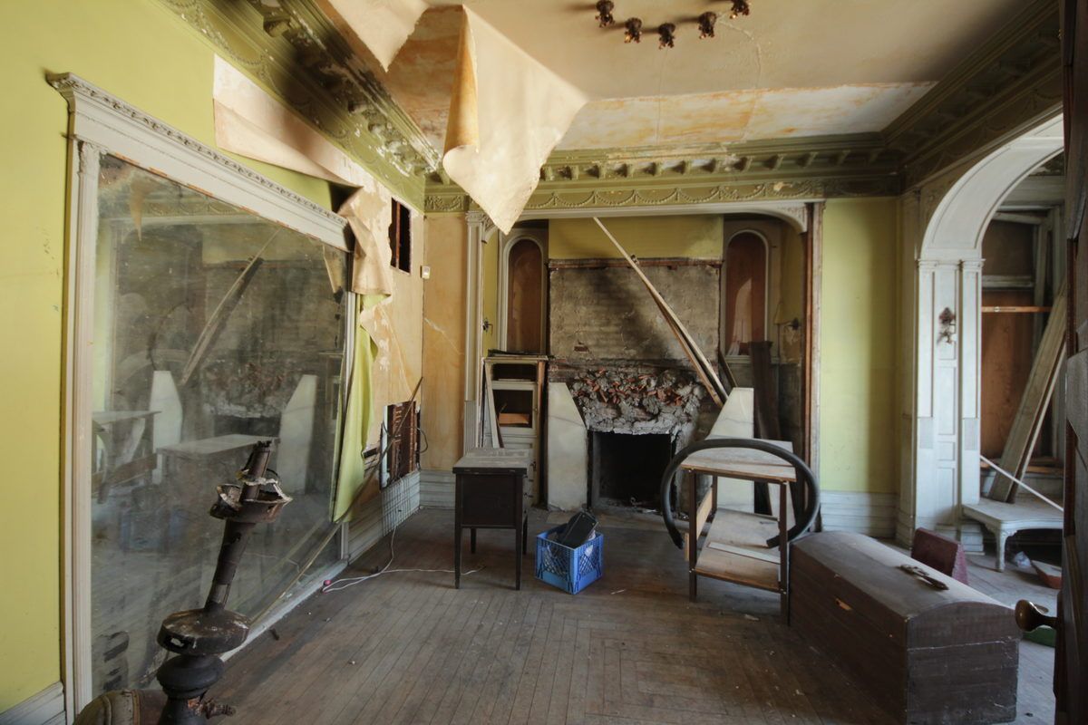 Oakland County Mi-Buying a Fixer Upper