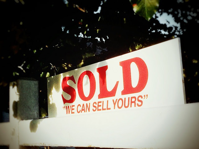 Existing home sales rebound sign