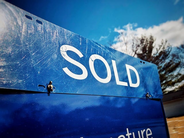 Oakland County Quick Home Buying Decision Time Sign