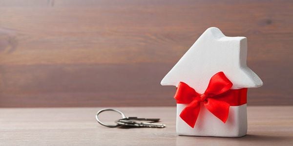 Why Buying a Home During the Holidays in &hellip;