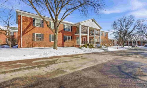 Houses for Sale Under $200,000 in Farmington Hills