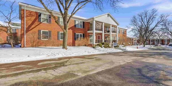 Houses for Sale Under $200,000 in Farmington Hills