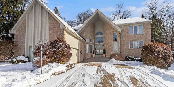 Big Houses for Sale in Farmington Hills, MI?