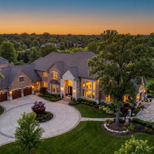 Luxury Homes for Sale in Farmington Hills Michigan 2026 | Tom Gilliam RE/MAX Classic