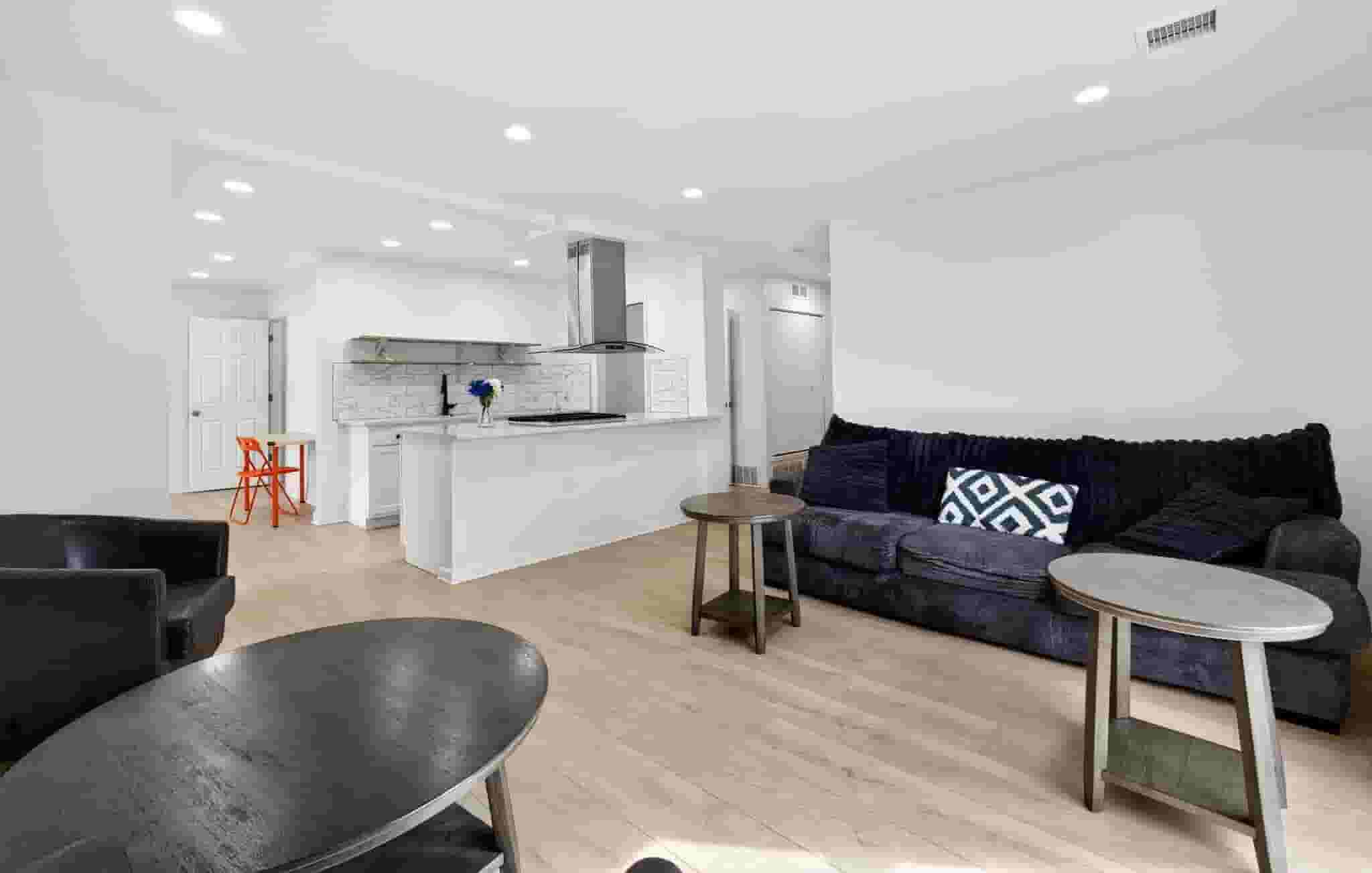 Houses for Sale Under $400,000 in Farmington Hills, MI?