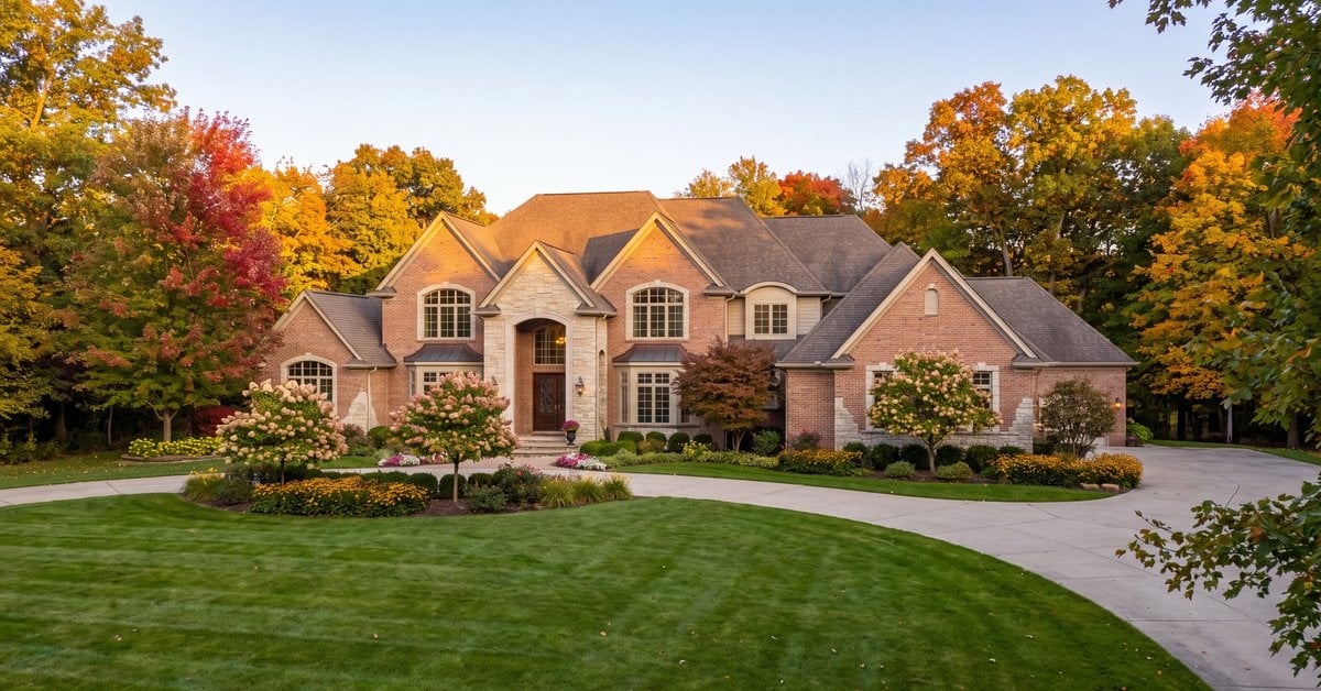 Luxury-Homes-for-Sale-Oakland-County-MI-Farmington-MI-TomGilliam-REMAXClassic