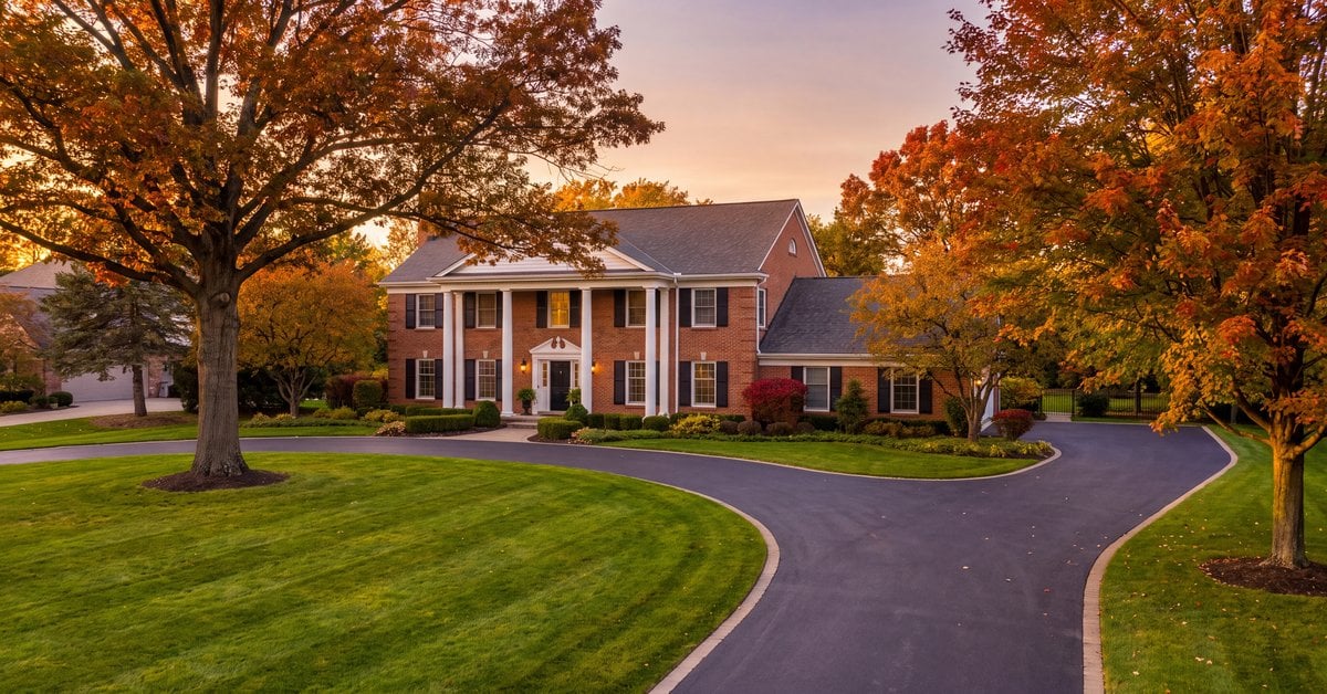 Residential-Resale-Farmington-Hills-MI-Birmingham-MI-TomGilliam-REMAXClassic