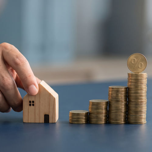 Waiting for Lower Mortgage Rates in Oakland County? Here's What the Forecasts Actually Show