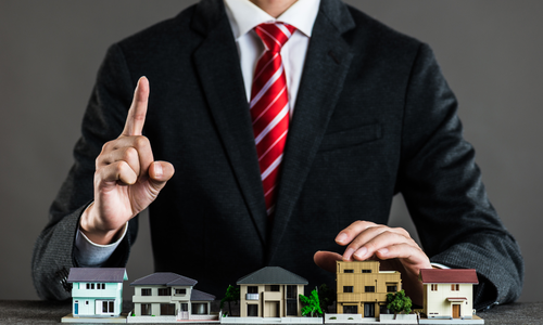 Why People Usually Choose The Wrong Agent