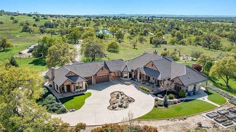 Acreage Properties