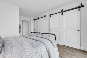 2001PH-15 Glebe St 28