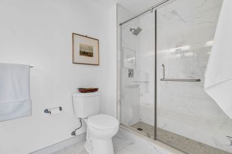 2001PH-15 Glebe St 37