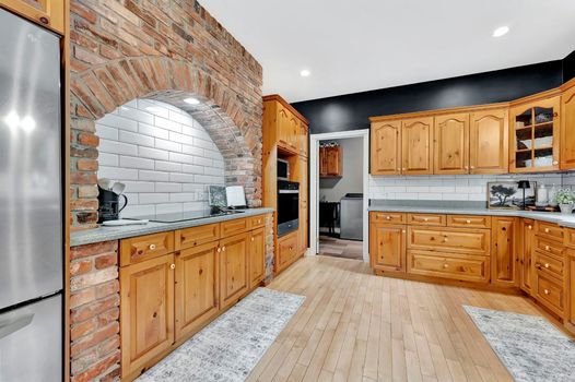 6511 Crowsfoot Road 19