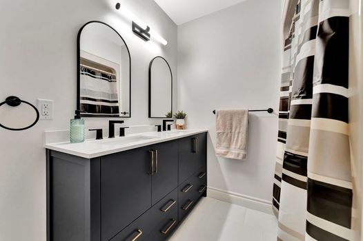 6511 Crowsfoot Road 32-2