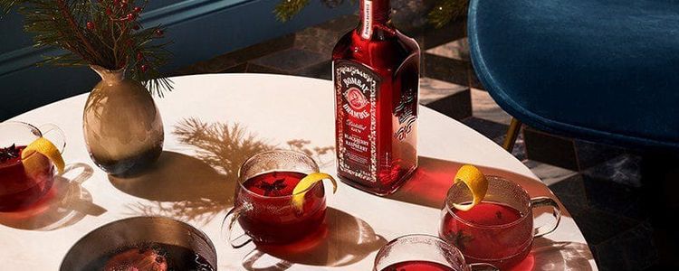 Holiday Spirit: 7 Festive Cocktails from the World’s &hellip;