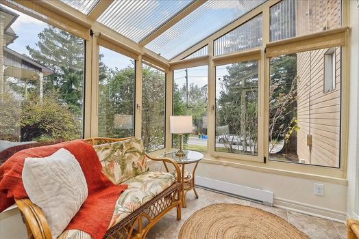 164 Queen Street East (11)