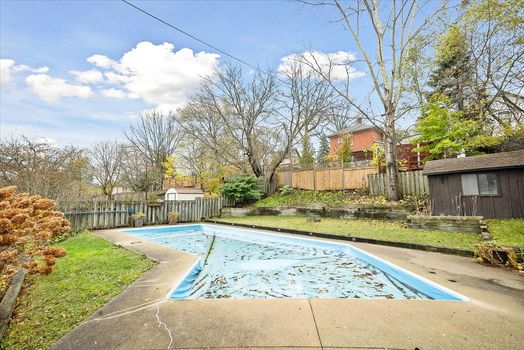 164 Queen Street East (28)